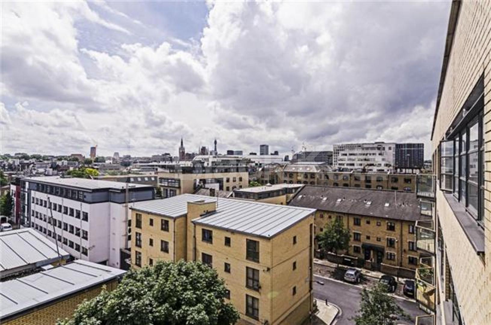 			MODERN 2 BEDROOM APARTMENT IN A PORTERED DEVELOPMENT, 2 Bedroom, 1 bath, 1 reception Flat			 Ice Wharf, KINGS CROSS 